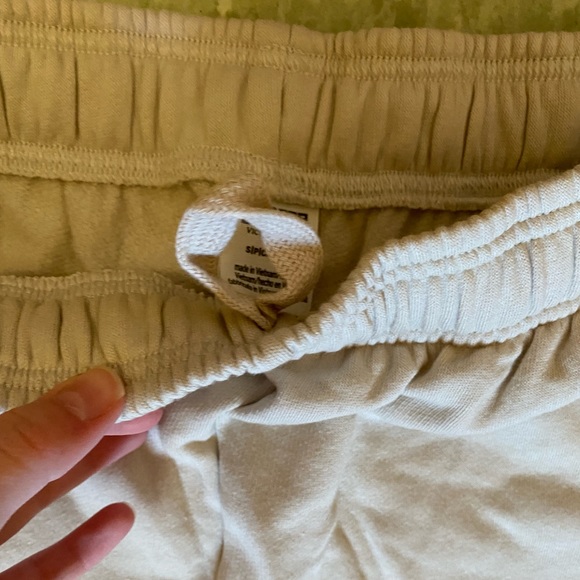 Victoria Secret PINK Gym Pants - Picture 4 of 5